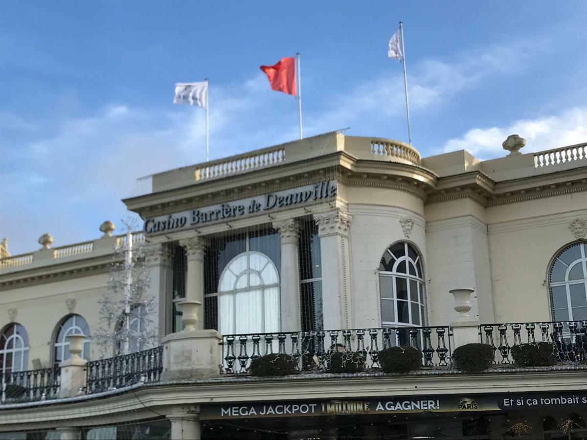 Le Royal Apartment Deauville Luaran gambar
